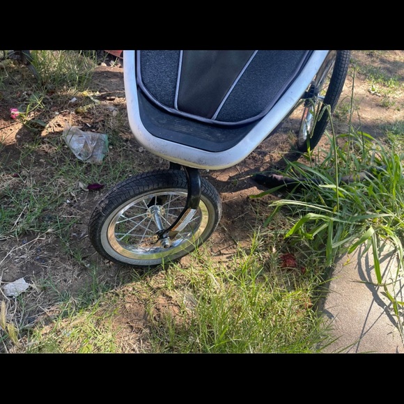 Baby trend stroller - Picture 3 of 8